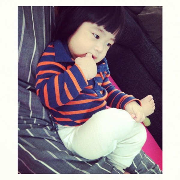 ชมภาพ...น้องออกัส-น้องออร์ก้า ลูกสาวลูกชาย เปิ้ล นาคร