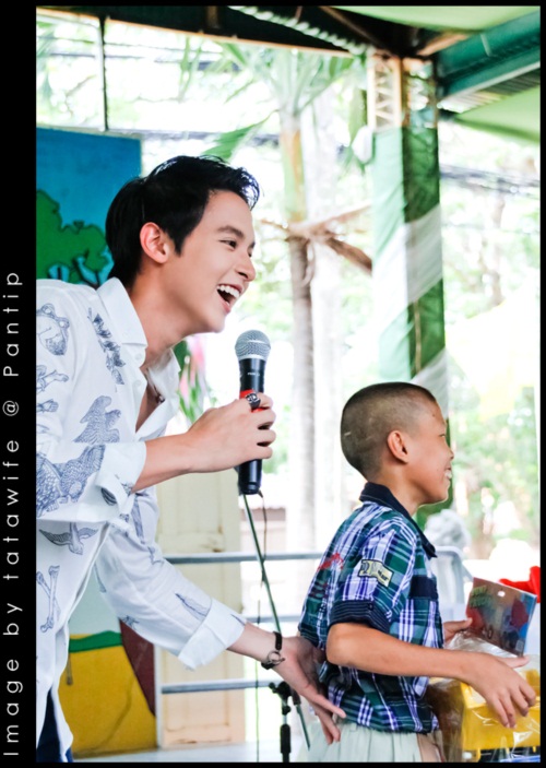 เจมส์ จิรายุ