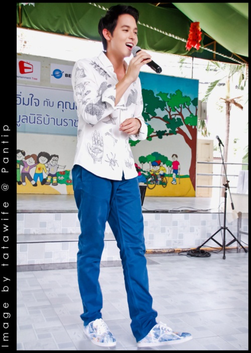 เจมส์ จิรายุ