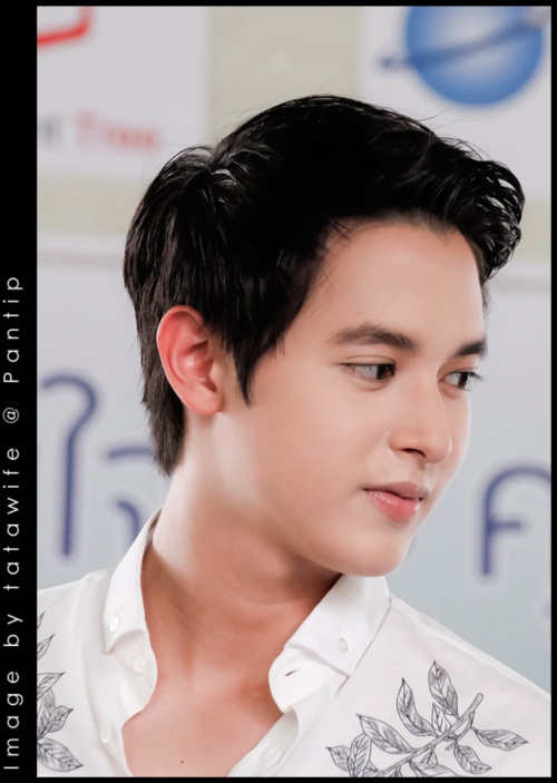 เจมส์ จิรายุ