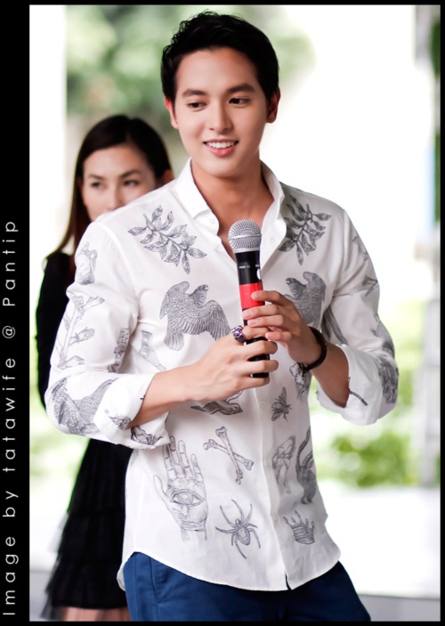 เจมส์ จิรายุ