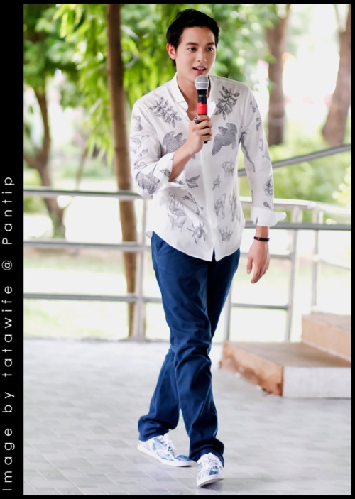 เจมส์ จิรายุ