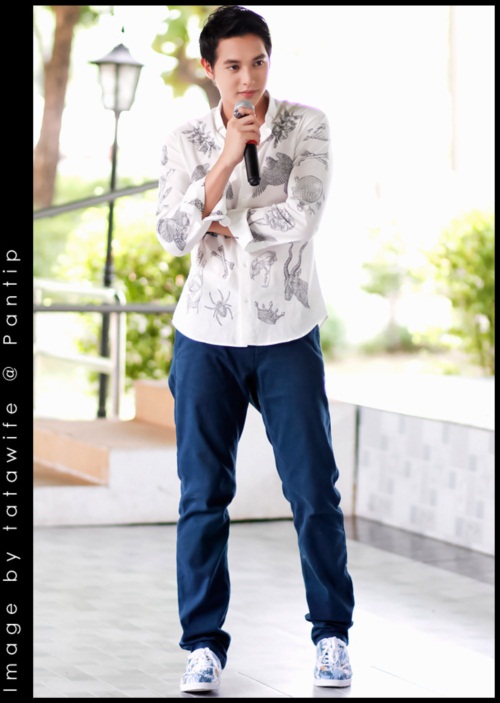 เจมส์ จิรายุ