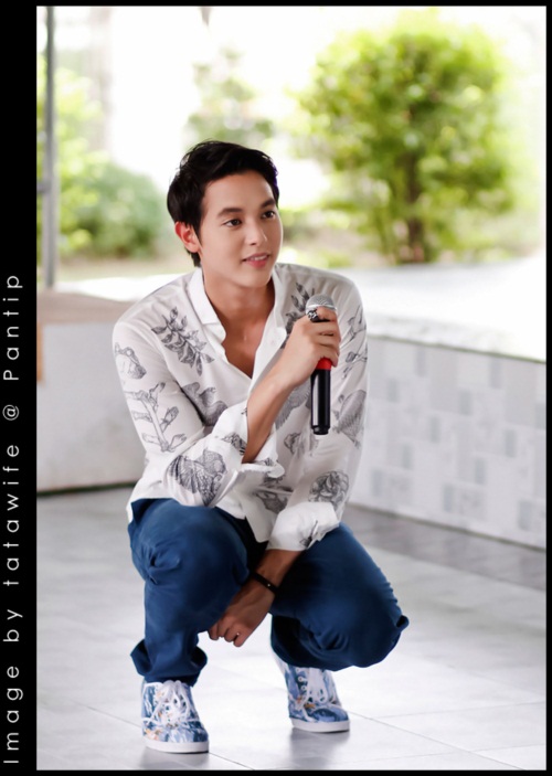 เจมส์ จิรายุ