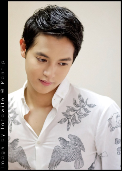 เจมส์ จิรายุ