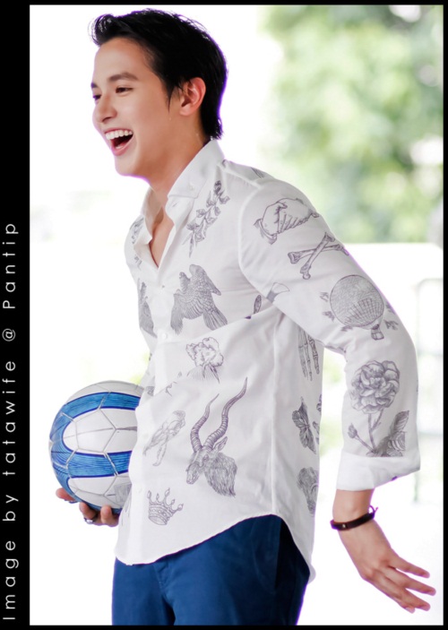 เจมส์ จิรายุ