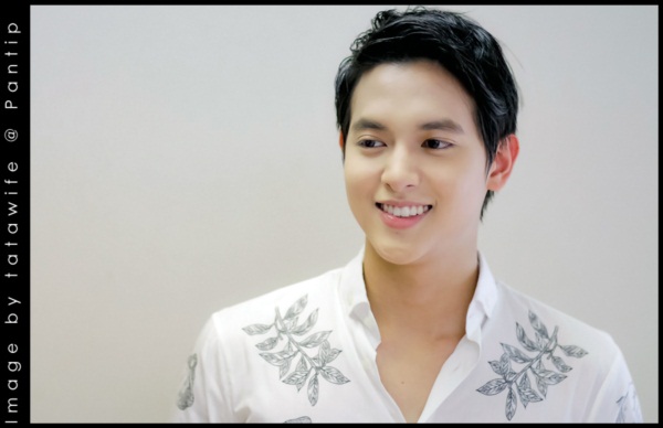 เจมส์ จิรายุ