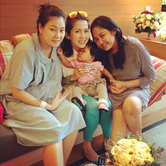 โอ๋ ภัคจีรา คลอดลูก น้องแสนดี แล้ว