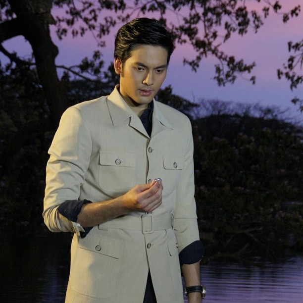 10 เรื่องน่ารู้ ของ บอม ธนิน พระเอกม้ามืดสุดหล่อ