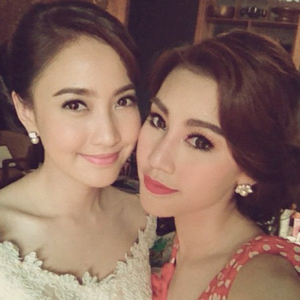 บอมบ์ ธนิน มนูญศิลป์