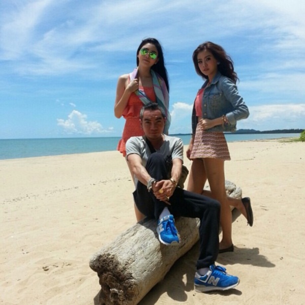 ใหม่ ดาวิกา ใบเฟิร์น พิมพ์ชนก 