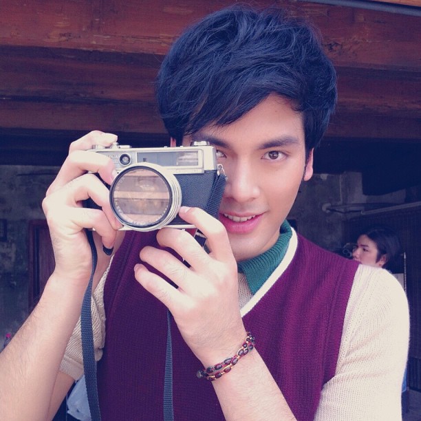 10 เรื่องน่ารู้ ของ บอม ธนิน พระเอกม้ามืดสุดหล่อ