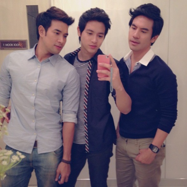 รวมสี่หนุ่ม สุภาพบุรุษจุฑาเทพ ใครเป็นใคร มาดูกัน
