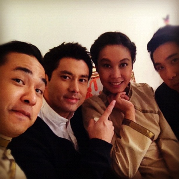 ตามดู...เบื้องหลังกองละคร กี่เพ้า 