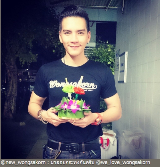 ดาราลอยกระทง 2557