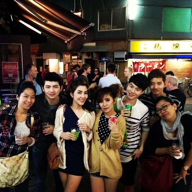 สวีทสุด ๆ ชาคริต-วุ้นเส้น จูงมือหวาน เที่ยวญี่ปุ่น