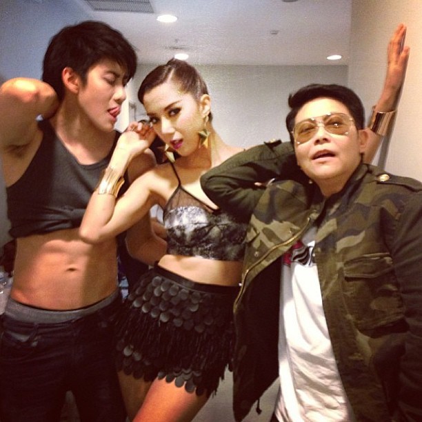 เก็บตกภาพเบื้องหลังคอนเสิร์ต 3 ทหารเสือสาว จาก IG ดารา เฮฮากันน่าดู