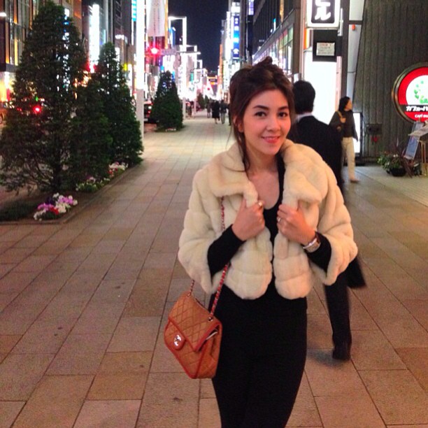 สวีทสุด ๆ ชาคริต-วุ้นเส้น จูงมือหวาน เที่ยวญี่ปุ่น