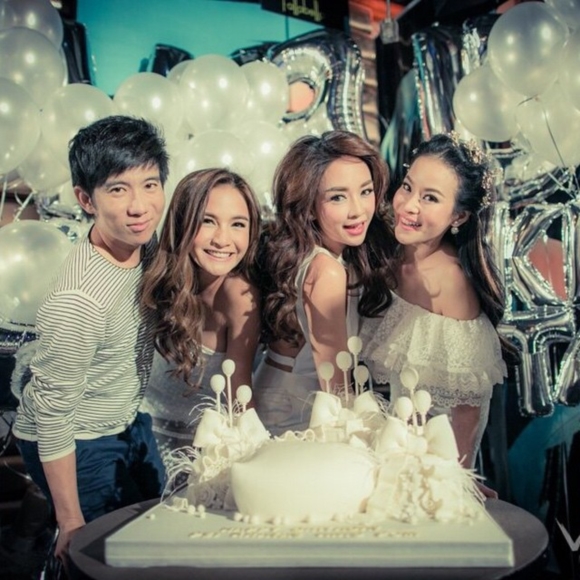 เป้ย กระแต หนิง จัดปาร์ตี้วันเกิดรวมแก๊ง เพื่อนดาราร่วมงานเพียบ