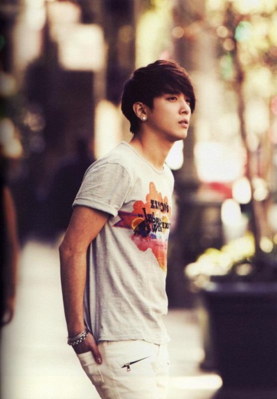 จองยงฮวา แห่ง CNBLUE ถูกโหวตว่าหนุ่มดูดีแบบธรรมชาติ