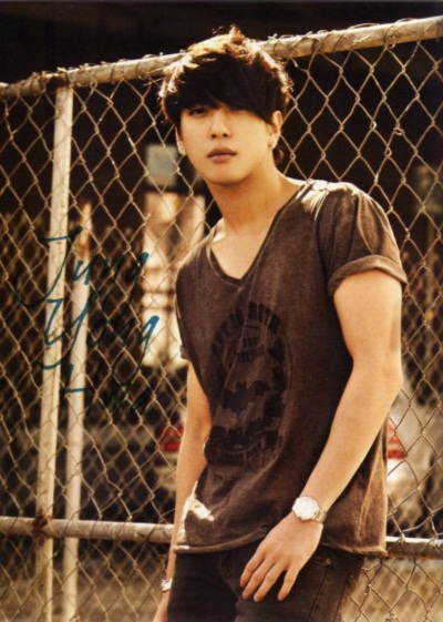 จองยงฮวา แห่ง CNBLUE ถูกโหวตว่าหนุ่มดูดีแบบธรรมชาติ