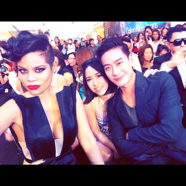 เริ่ดอ่ะ! โอปอล์ แหวกอกโชว์ ร่วมงาน Women\'s Health Awards 2012