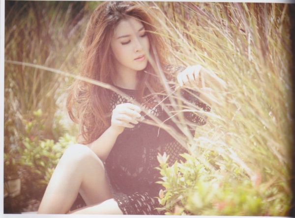 เชียร์-ฑิฆัมพร เปลี่ยนลุคสาวห้าวมาโชว์เซ็กซี่เบา ๆ ใน Mix Magazine