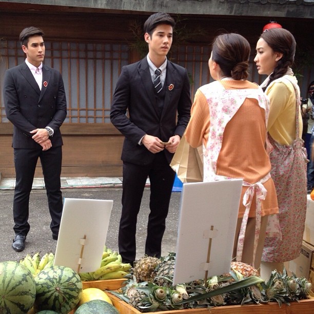 ภาพเบื้องหลังละคร รอยรักหักเหลี่ยมตะวัน