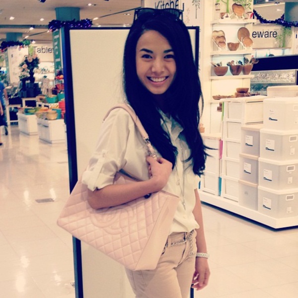 แบมบี้ สิรินโสพิศ สาวสวยเสียงใส ตัวแทนภาคกลาง The Star 9