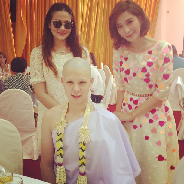 งานบวช พีช พชร เข้าพิธีอุปสมบท ได้รับฉายา พชฺชโร