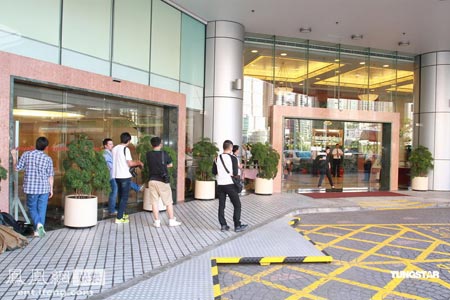 หลิวเต๋อหัว เฮ! ภรรยาคลอดลูกสาวคนแรก