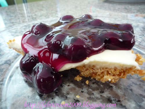 บลูเบอรี่ชีสพาย เปรี้ยวหวานอร่อยลงตัว 