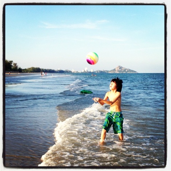 สุดแฮปปี้ เจ-ปิ่น ควงลูกเที่ยวแบบยกครอบครัว