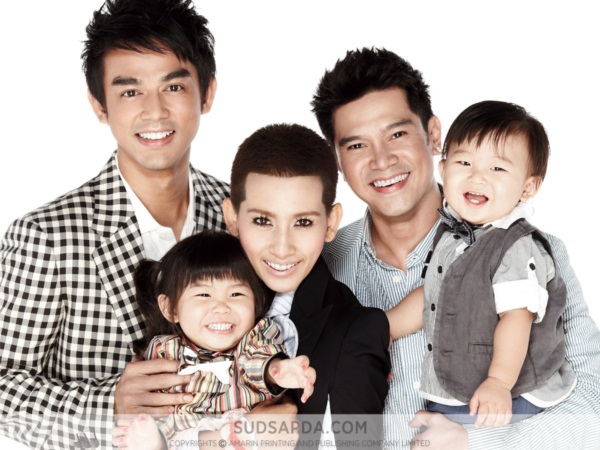 ครบรอบ 30 ปี สุดสัปดาห์ รวมดาราจากอดีตถึงปัจจุบัน