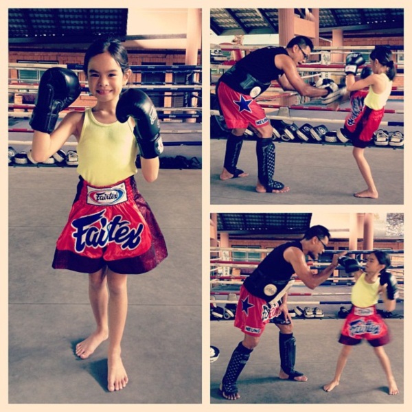 ตามดู...มาดนักกีฬาของ น้องแอลลี่ ลูกสาว อ่ำ อัมรินทร์