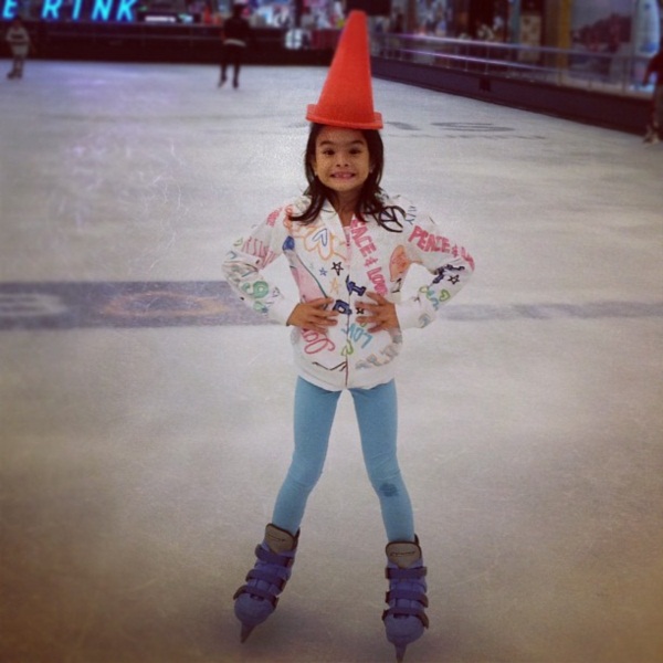 ตามดู...มาดนักกีฬาของ น้องแอลลี่ ลูกสาว อ่ำ อัมรินทร์