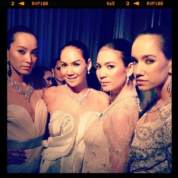 หรูเริ่ด! ประมวลภาพ ดารา-นางแบบ ร่วมงานแฟชั่นโชว์ Chanel Cruise 