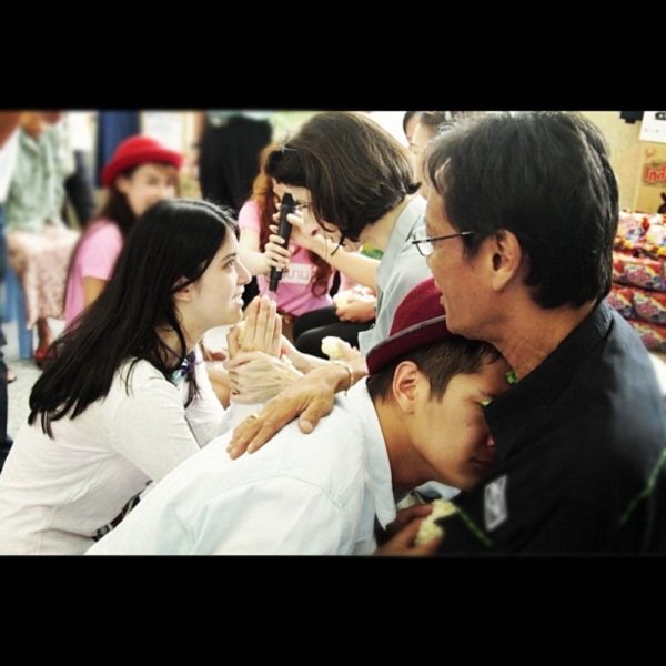 ชิน ชินวุฒิ หลั่งน้ำตาลูกผู้ชาย ไหว้ขอบคุณพ่อเเม่