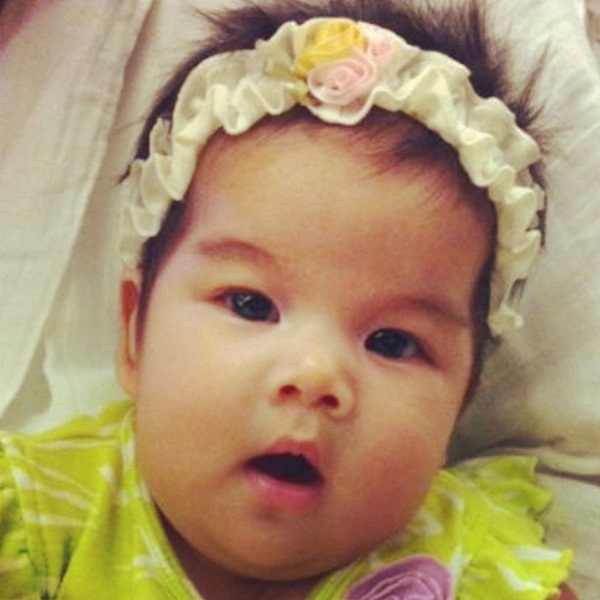 อัพเดตภาพความน่ารักของน้องโสน ลูกสาวมอส ปฏิภาณ