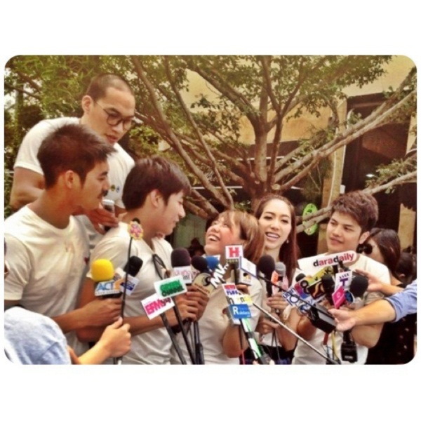 เวียร์ บ๊วย ฉลองเปิดร้าน ซอย เตี๋ยว ติม ดาราเพียบ