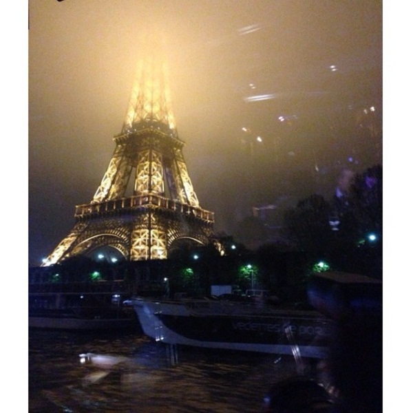 รับลมหนาวในปารีส ชมใบไม้เปลี่ยนสี กับ กระแต ศุภักษร