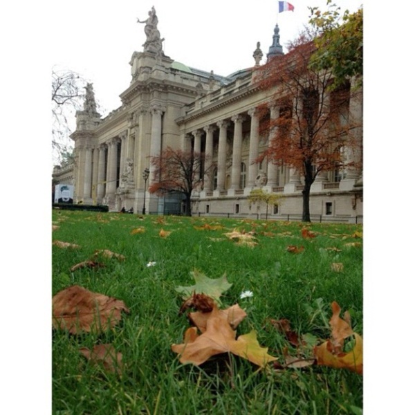 รับลมหนาวในปารีส ชมใบไม้เปลี่ยนสี กับ กระแต ศุภักษร