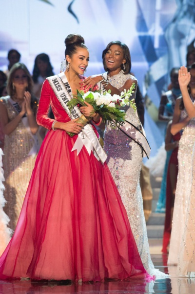 โอลิเวีย คัลโป ครองตำแหน่ง Miss Universe 2012 