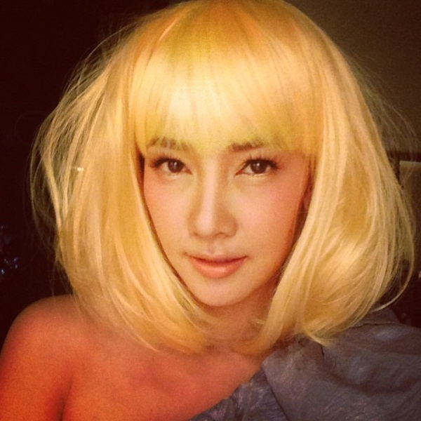 เริ่ด! นุ่น วรนุช ชวนเพื่อนดาราแปลงโฉม ในปาร์ตี้วิกผมสุดจี๊ด