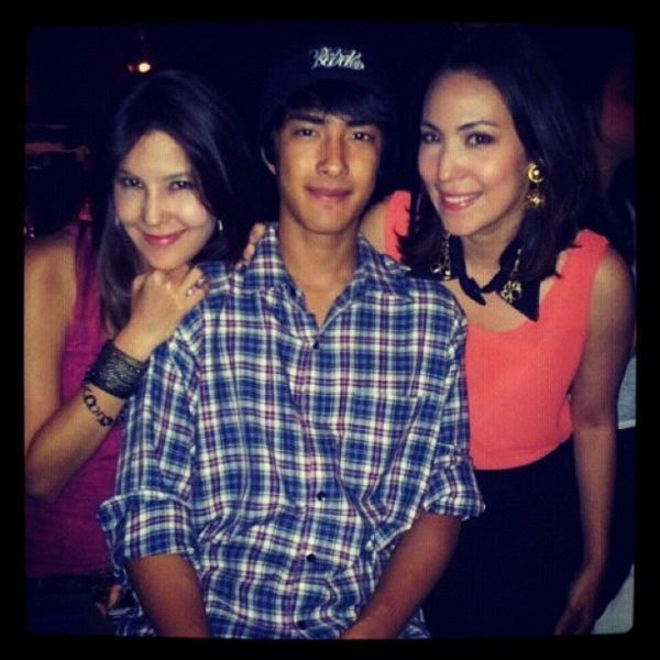 จัดเต็ม! ปาร์ตี้วันเกิด เป๊ก สัญชัย พร้อมเซอร์ไพรส์จาก ธัญญ่า