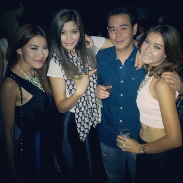 จัดเต็ม! ปาร์ตี้วันเกิด เป๊ก สัญชัย พร้อมเซอร์ไพรส์จาก ธัญญ่า