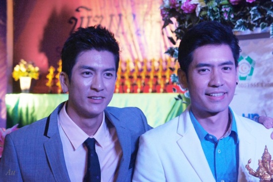 ติ๊ก-ตั้น สองพี่น้องนักเดินทาง รับรางวัลพิฆเนศวร จากเนวิเกเตอร์