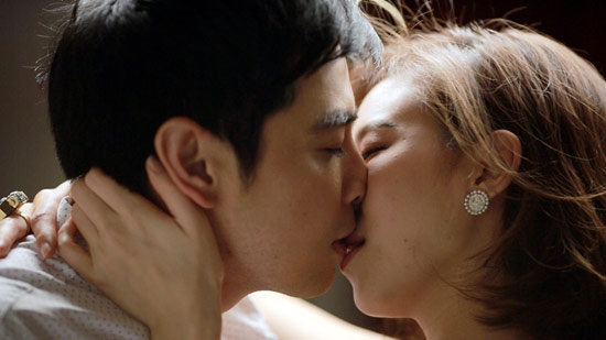 ออย-คริส แซบเวอร์ เลิฟซีนเดือด เนื้อแนบเนื้อ ใน หรือรักแท้จะแพ้ความต้องการ
