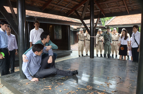 เรื่องย่อลูกสาวพ่อมด