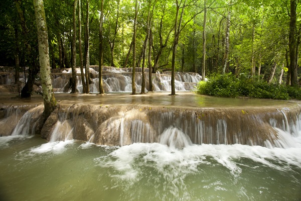 น้ำตกตาดแส้ ที่เที่ยวหลวงพระบาง